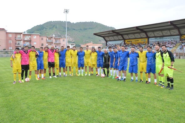 POZZUOLI/ “Un Gol per il Futuro”: una giornata speciale di calcio al Conte – LE FOTO