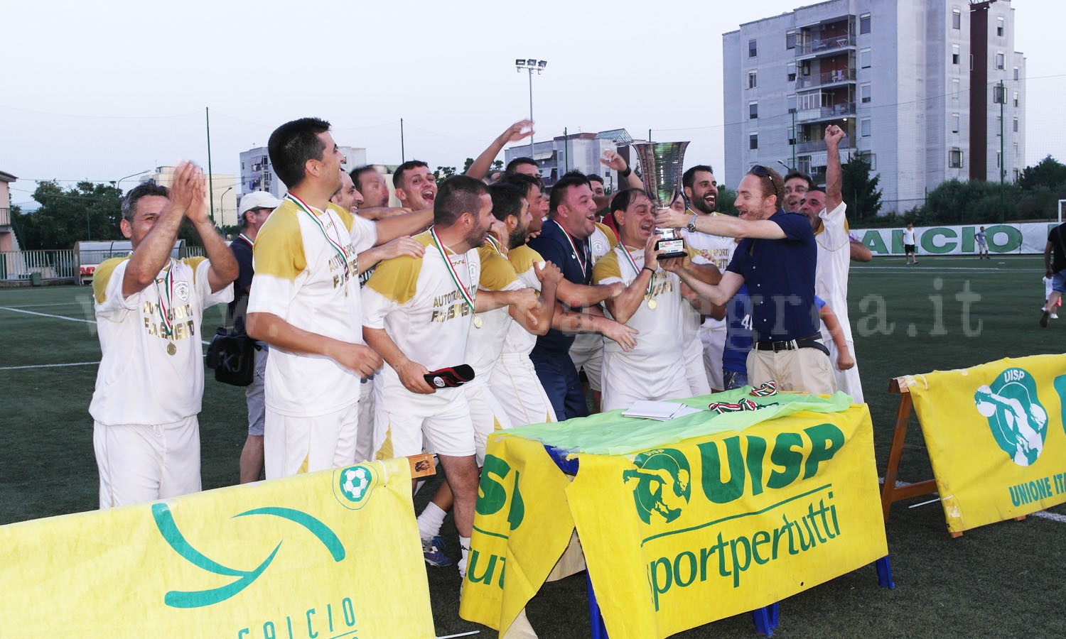 CALCIO AMATORIALE/ Campionato Uisp: alla JDS la “Coppa Amicizia”