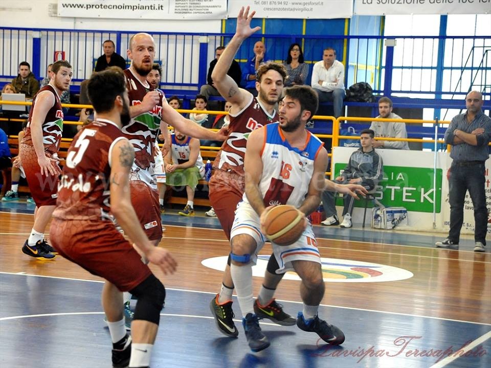 BASKET/ Bastoni: «Deluso, ho saputo del mancato rinnovo alla Virtus dai giornali»