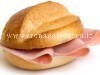 Rapina una salumeria e scappa con un panino e 45 euro, arrestato 28enne