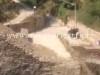 POZZUOLI/ Abbandona rifiuti davanti alla Necropoli, residente incastra incivile – VIDEO