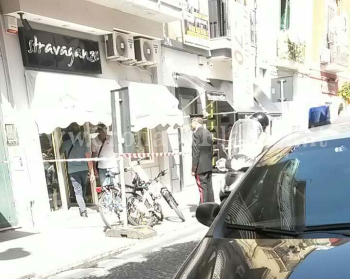 POZZUOLI/ Spari contro un negozio, paura nel centro storico