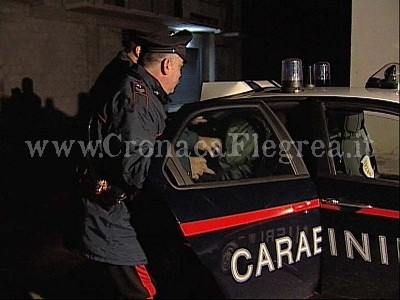 BACOLI/Parcheggiatore minaccia automobilista con chiave a snodo, arrestato