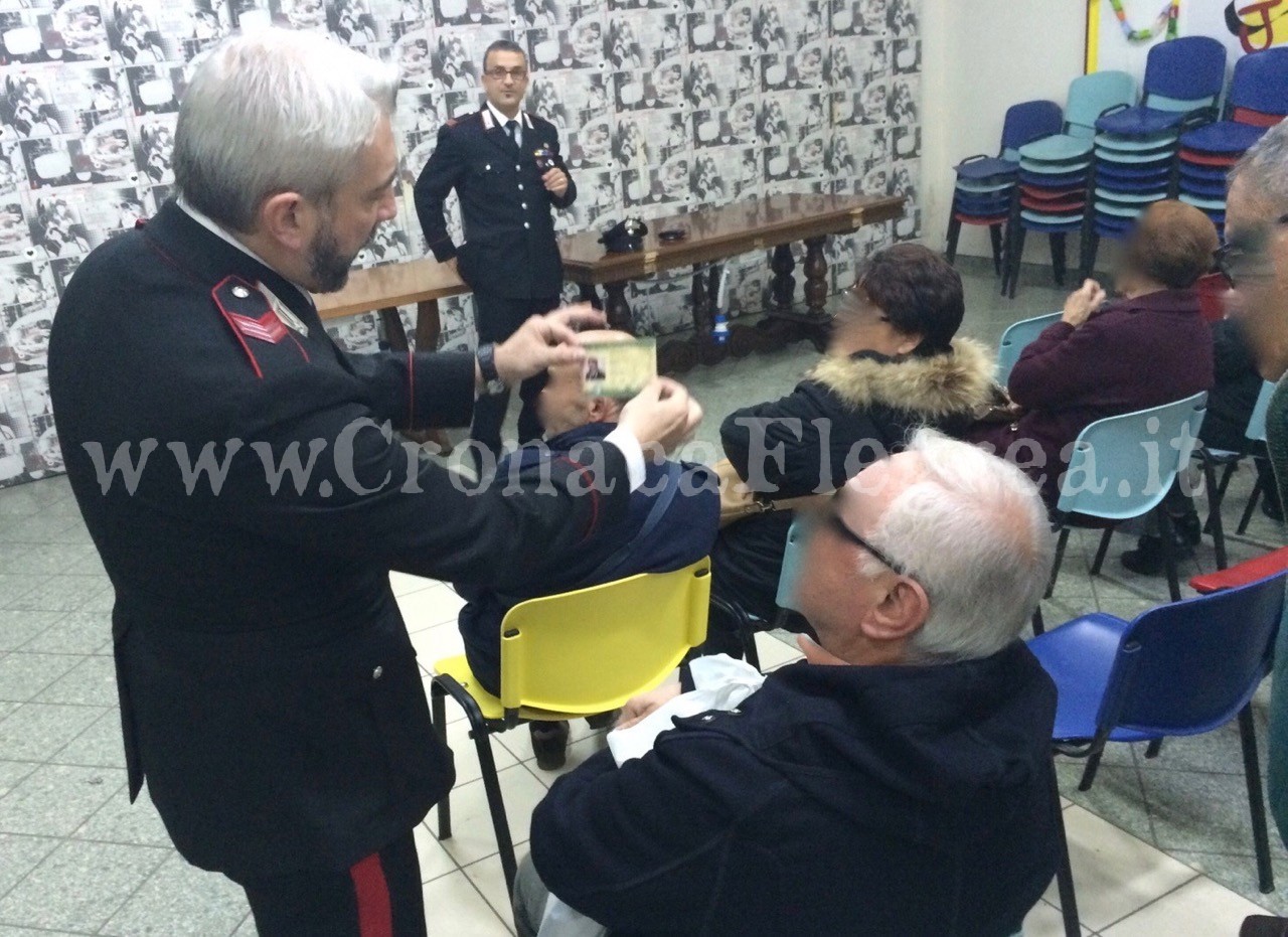 Truffe, i carabinieri spiegano agli anziani come difendersi – LE FOTO