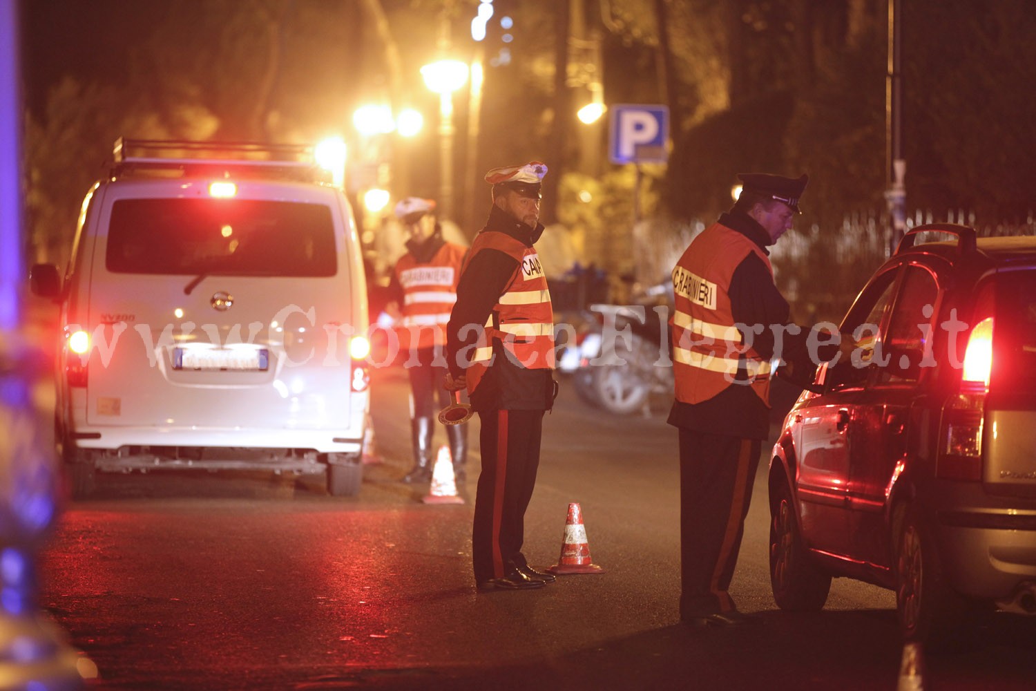 Sette persone guidano ubriache, multato locale della movida