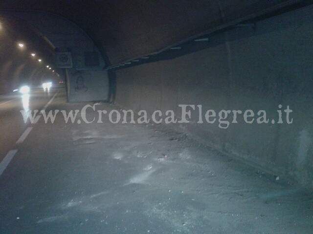 POZZUOLI-QUARTO/ Rifiuti selvaggi, ripulito il tunnel del Campiglione