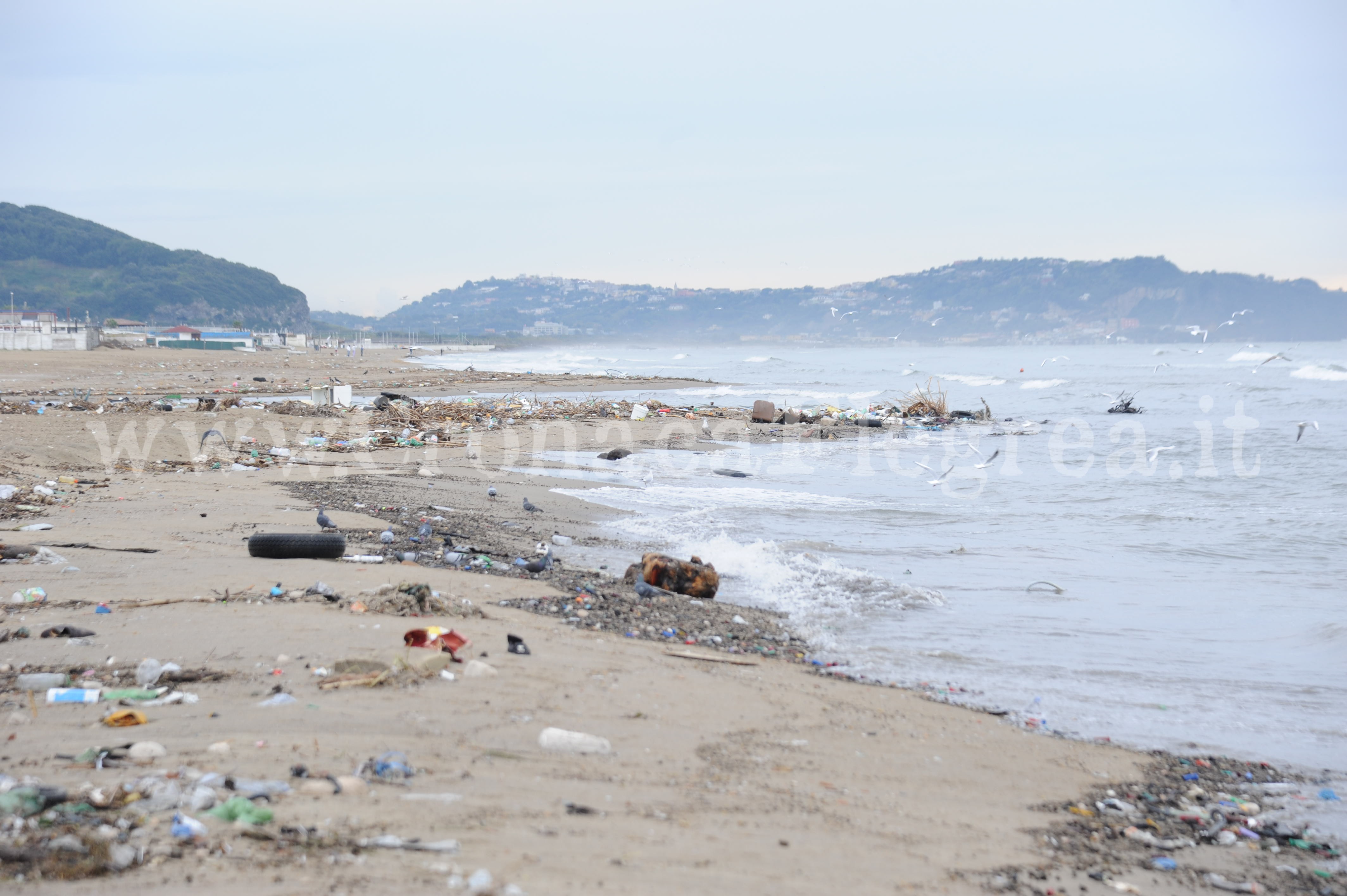 POZZUOLI/ Scarichi fognari nel mare di Licola «Si rischia la catastrofe ambientale»