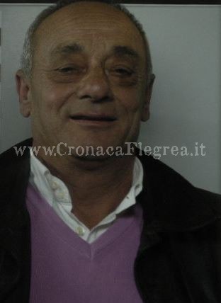 Finge intervento all’addome per evitare perquisizione: trovato con la droga nei pantaloni