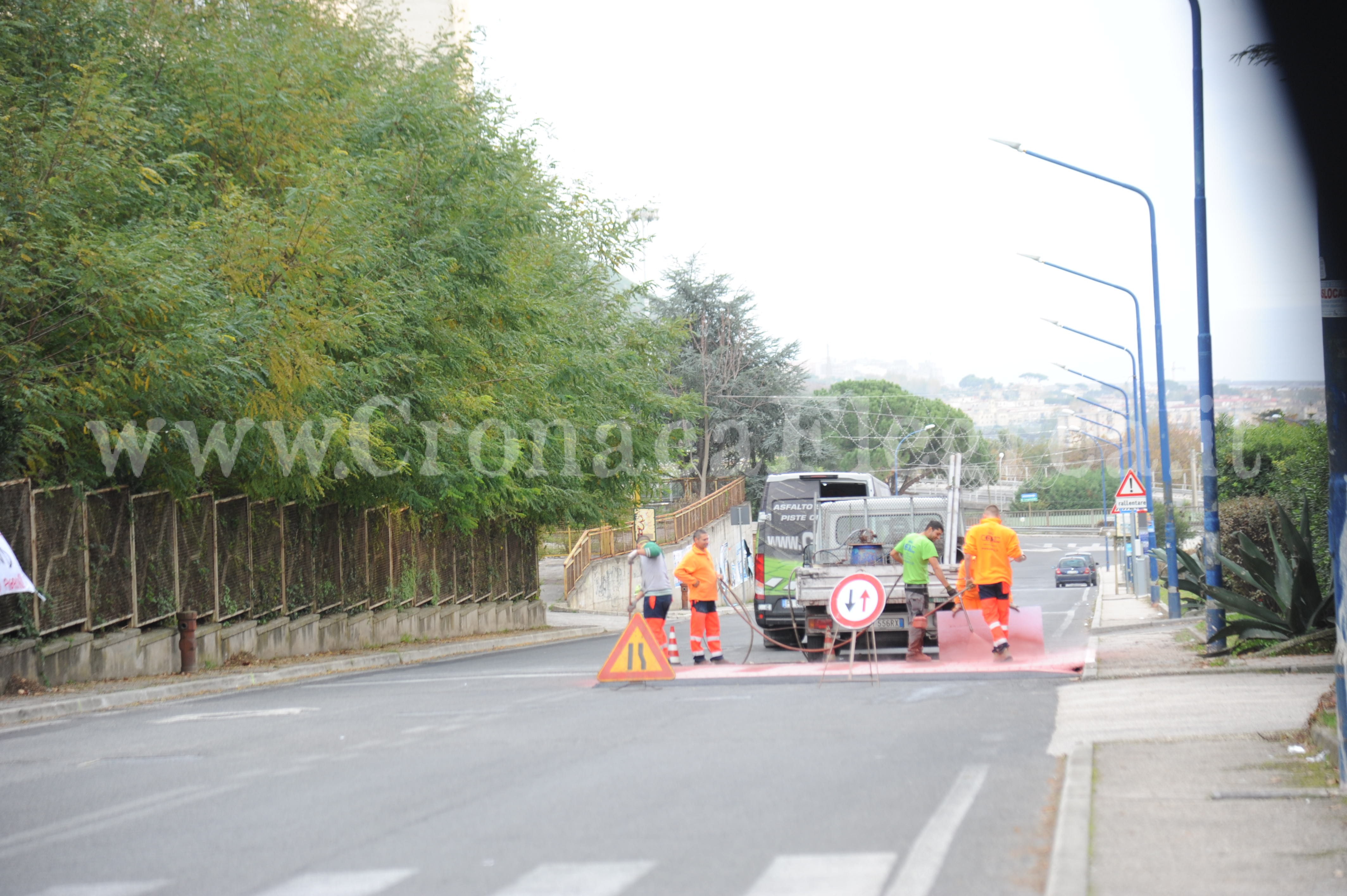 POZZUOLI/ Arrivano i “dossi” sullo stradone killer – LE FOTO