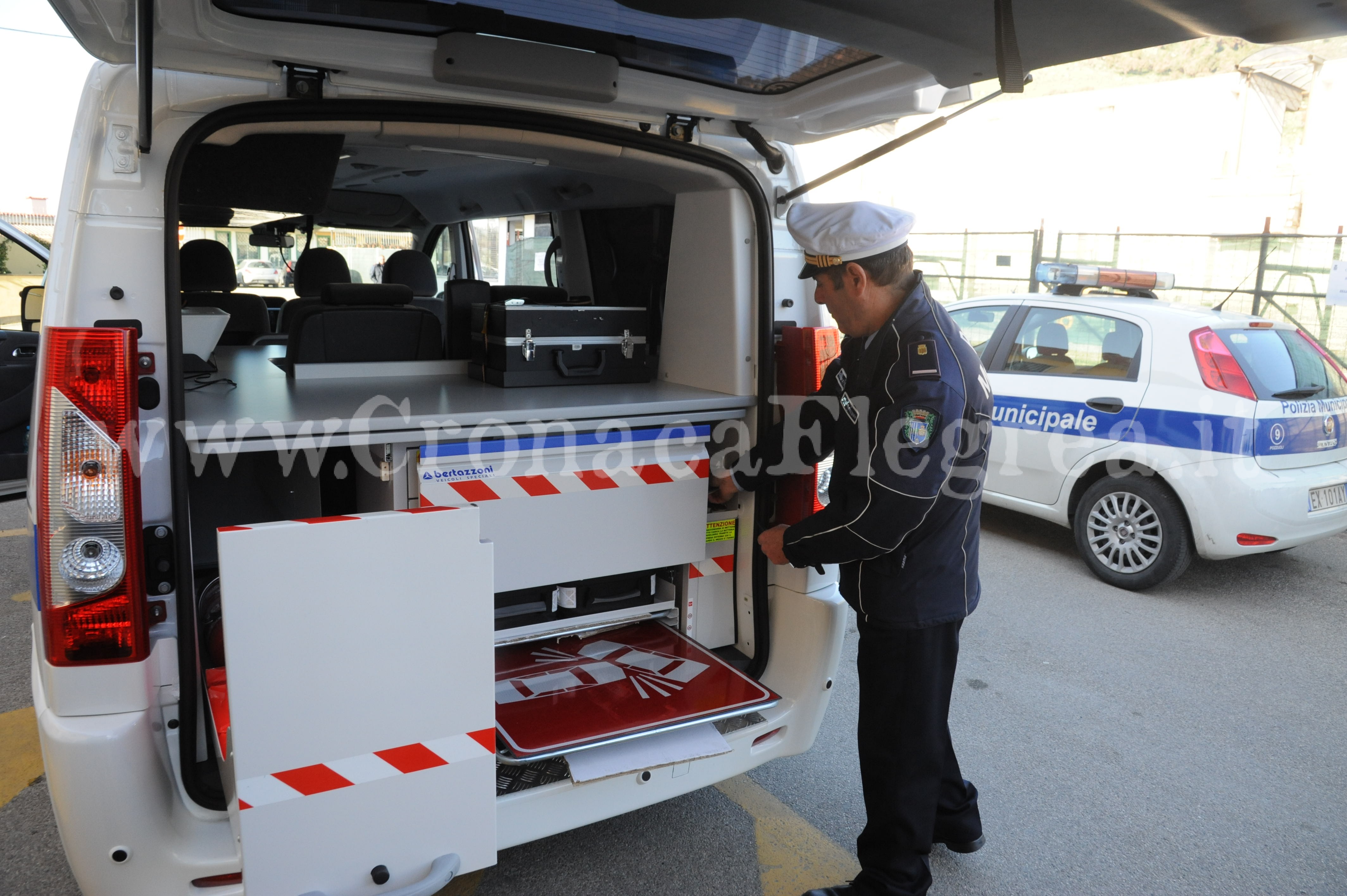 POZZUOLI/ Controlli della Polizia Municipale: sequestrata piscina a Lucrino