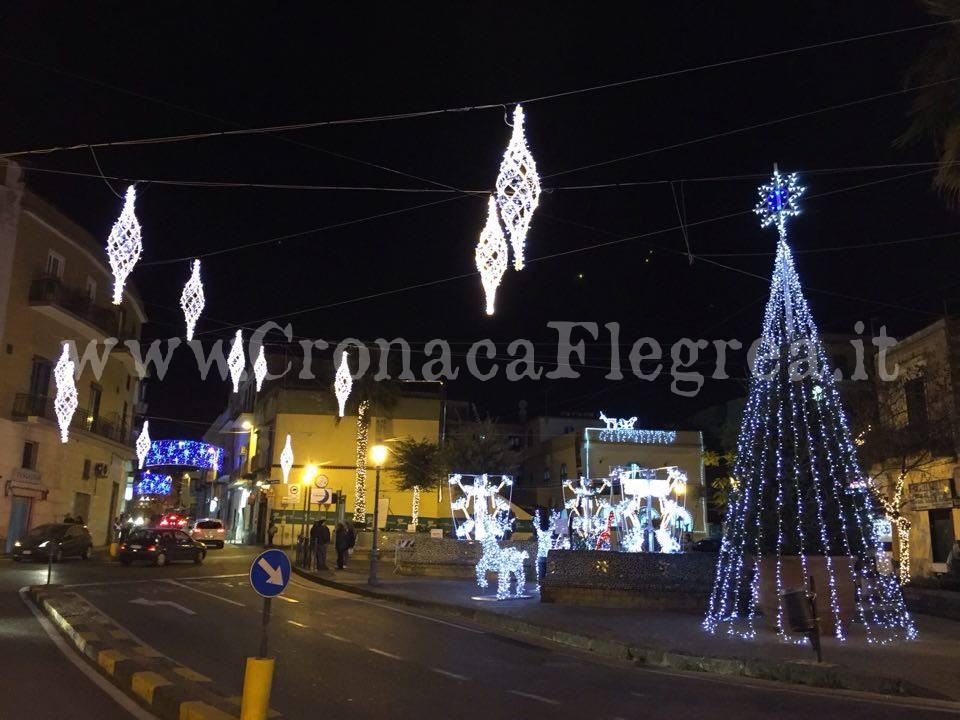 MDP-BACOLI/ A spasso tra luci, mercatini e il villaggio di Babbo Natale