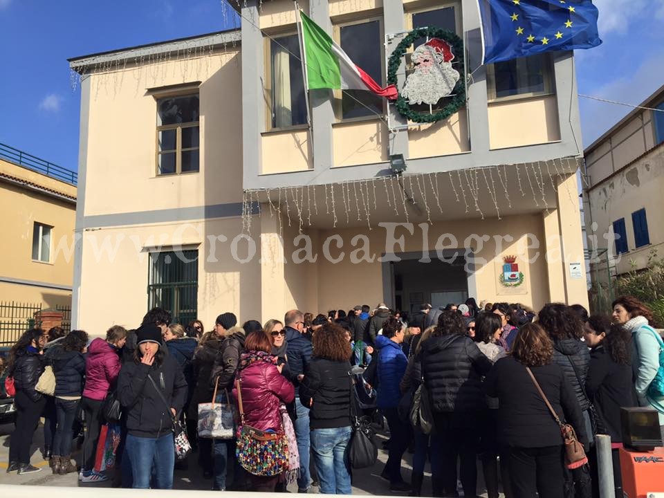 BACOLI/ Mensa scolastica “scadente”, rivolta dei genitori