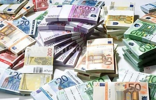 Blitz in casa, sequestrati 75mila euro e 4 Rolex al figlio del boss e alla moglie