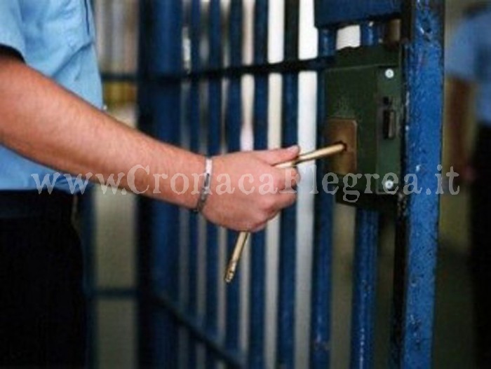 Minaccia i genitori anziani, 37enne spedito in cella