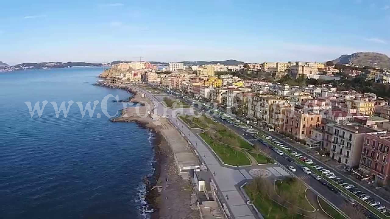 POZZUOLI/ Si rompe una condotta, mezza città senza acqua