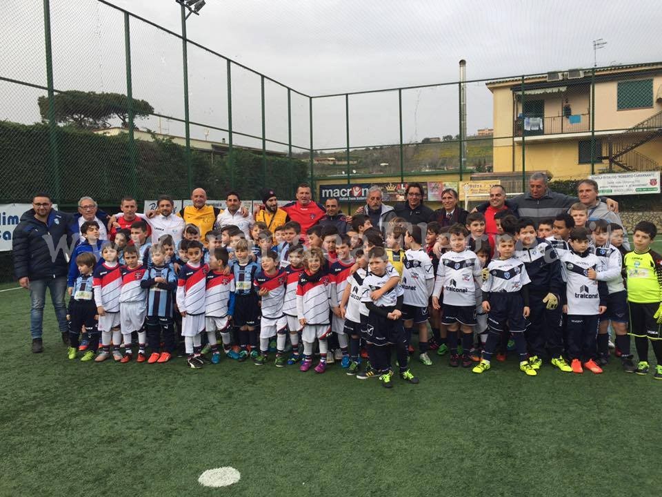 Triangolare di calcio al Maracanà: fantasia e creatività per i bambini di Bacoli