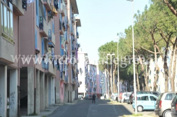 POZZUOLI/ Follia a Toiano, esce dal carcere e l’amico minaccia la Polizia durante la “festa”