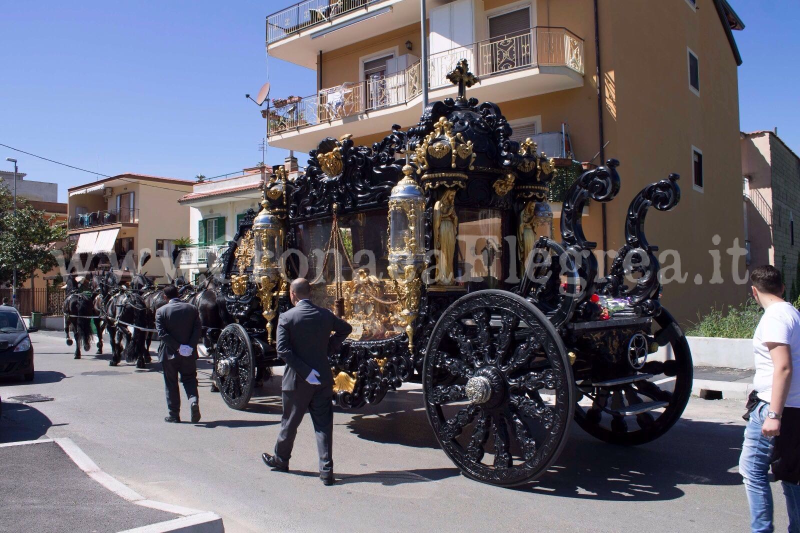 QUARTO/ Pompe funebri, assolto Attilio Cesarano. Condannato a 6 mesi il nipote