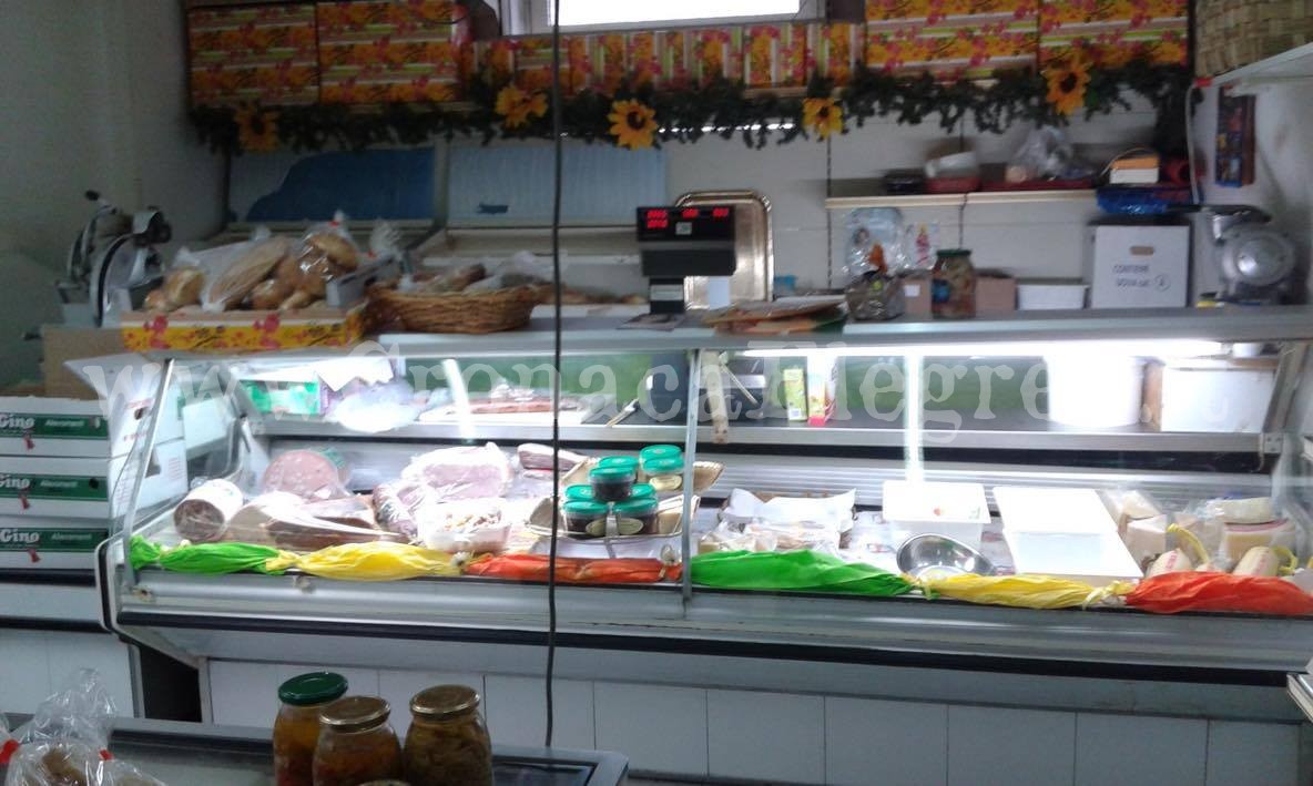 MONTE DI PROCIDA/ Minimarket sequestrato, clienti “confusi” lo scambiano per Pasticceria