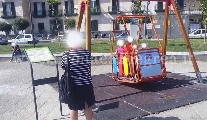 POZZUOLI/ Giostra per disabili in balia dei genitori cafoni