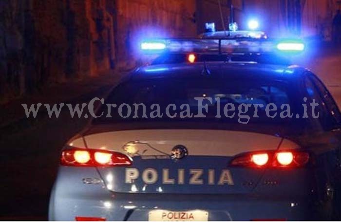 POZZUOLI/ Minaccia e rapina due donne in Piazza Capomazza: arrestato 40enne