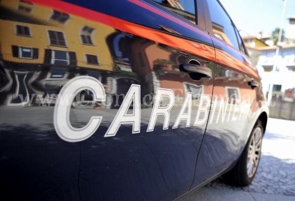 LA FOLLIA/ Prende a pugni un passante tentando di rapinargli l’auto: arrestato
