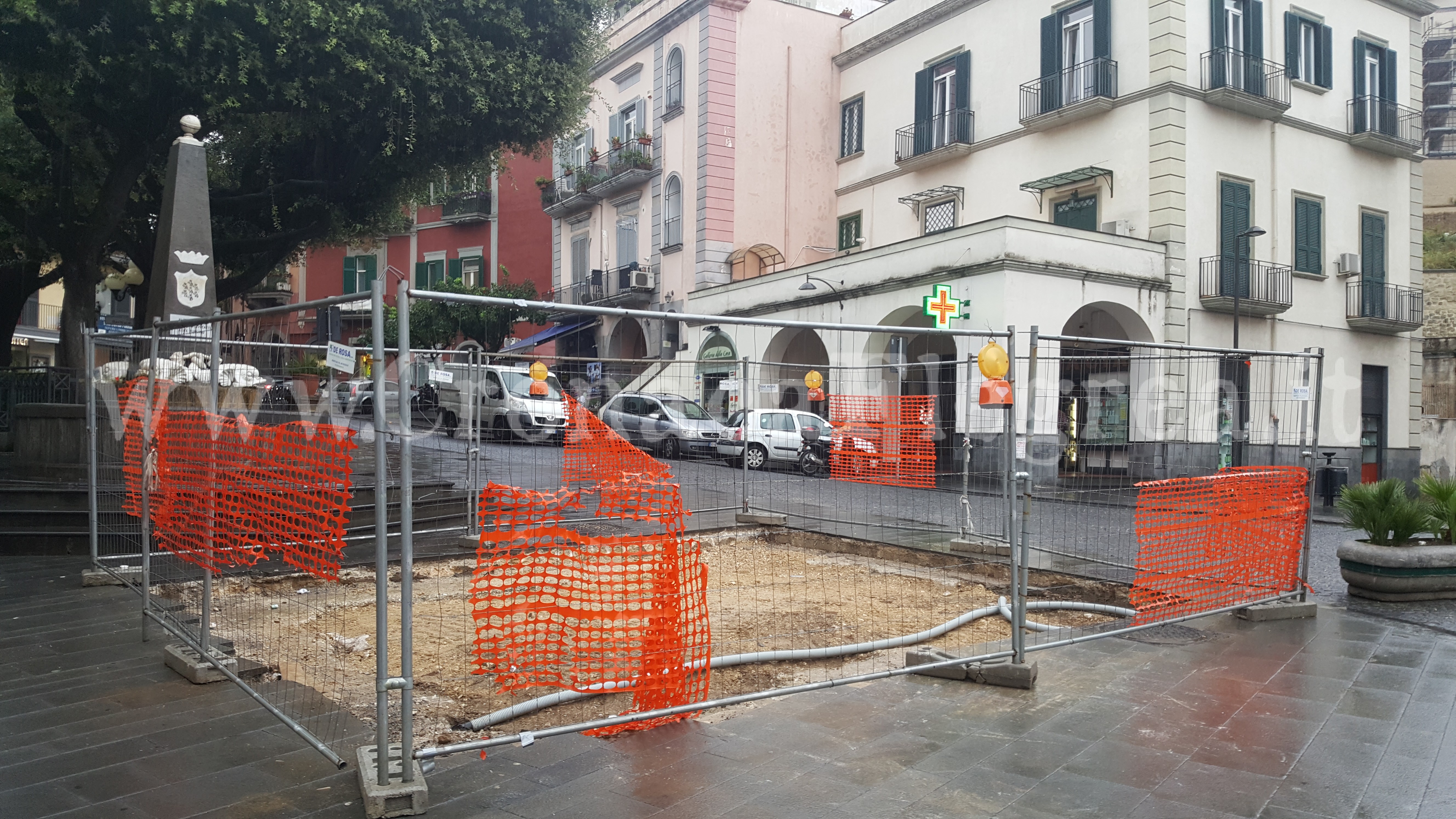 POZZUOLI/ Coperti i resti archeologici in Piazza della Repubblica