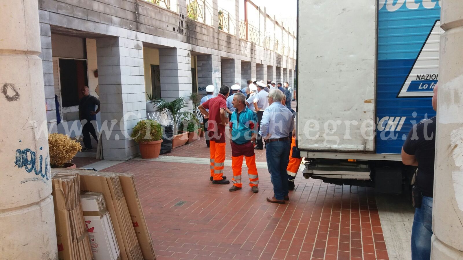 POZZUOLI/ Dopo lo sgombero a Monterusciello arrivano gli abbattimenti