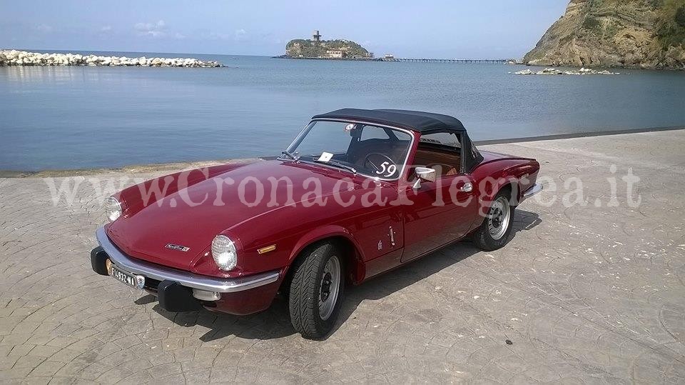 A Bacoli e Monte di Procida raduno “Triumph Spitfire”