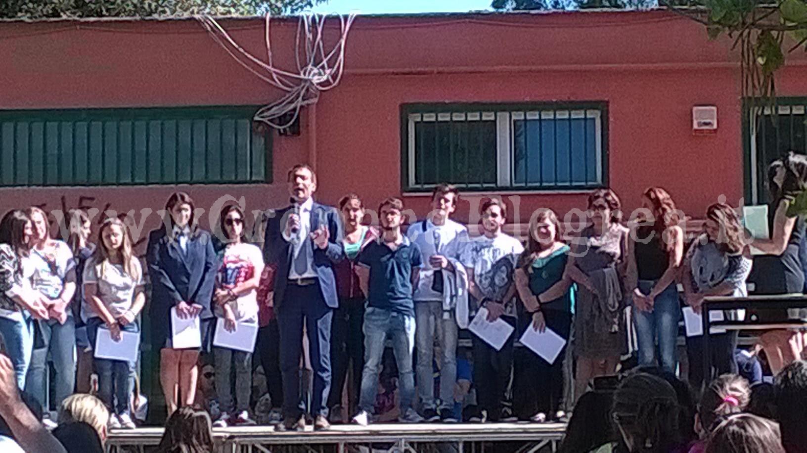 POZZUOLI/ Premiazione a Licola, studenti sotto i “riflettori”