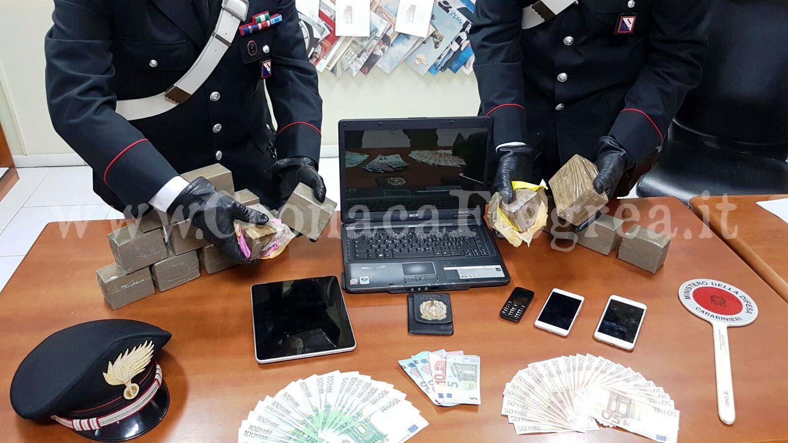 Da Frosinone a Pozzuoli con 8,5 kg di droga: preso dai carabinieri