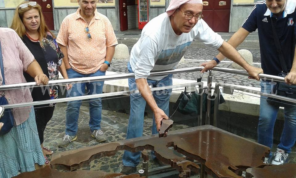 POZZUOLI/ «La piccola fontana di piazza 2 marzo è un pericolo pubblico»