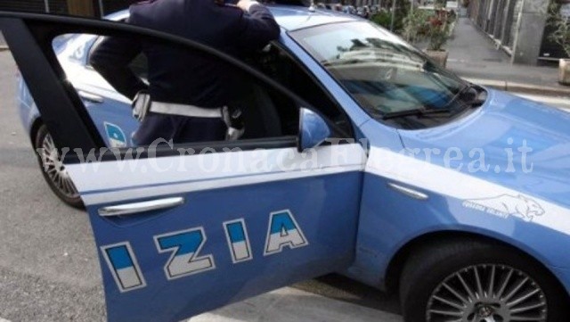 Gira in strada con un flex: arrestato romeno