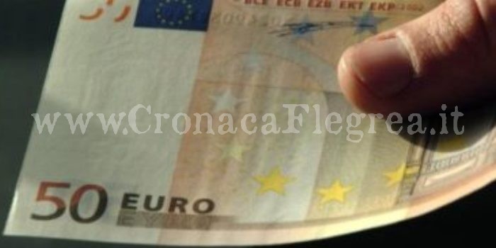 Offre 50 euro ai poliziotti per “chiudere un occhio” «Spendeteli in discoteca»