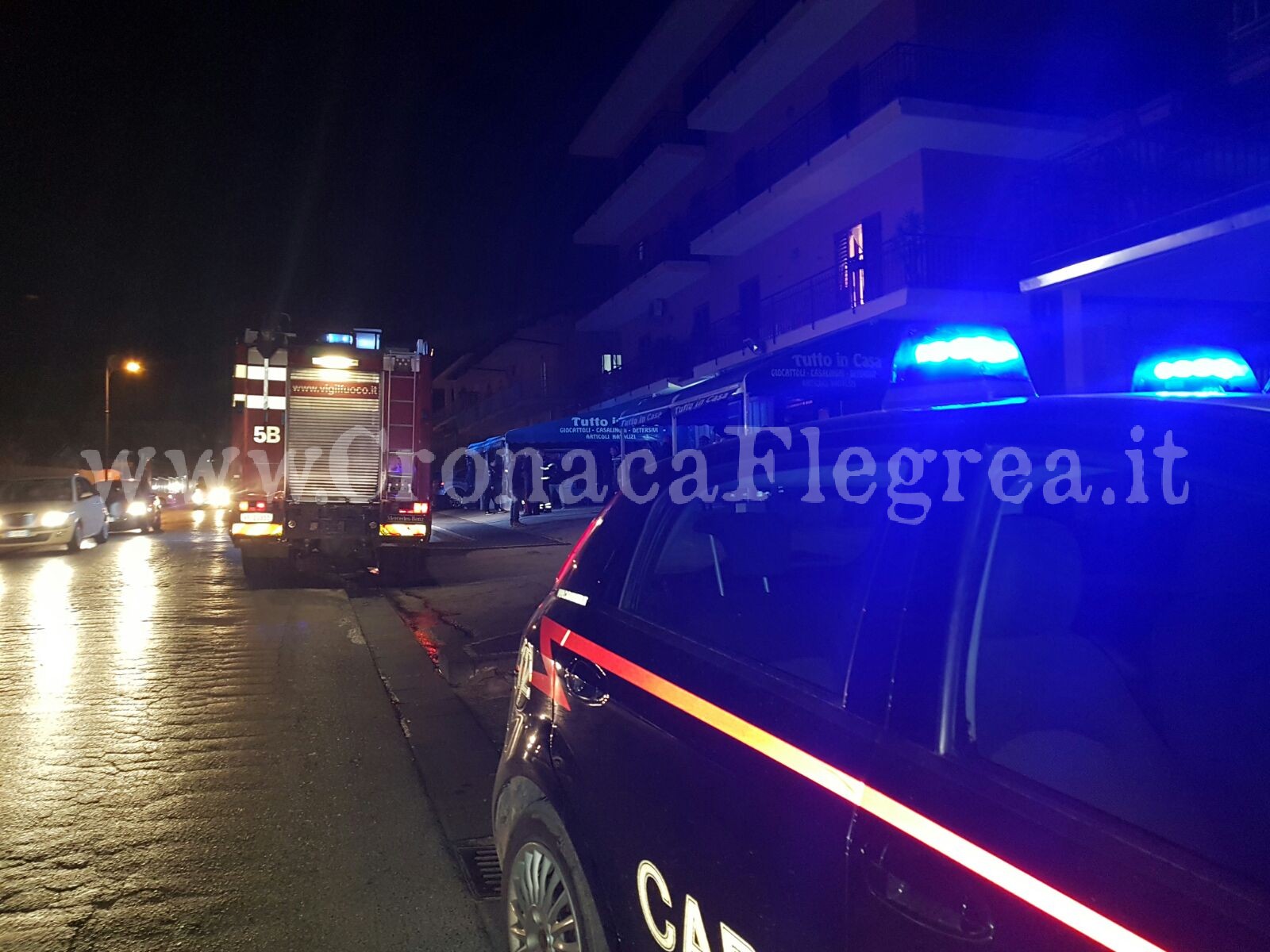 QUARTO/ Incendio distrugge megastore di articoli per la casa