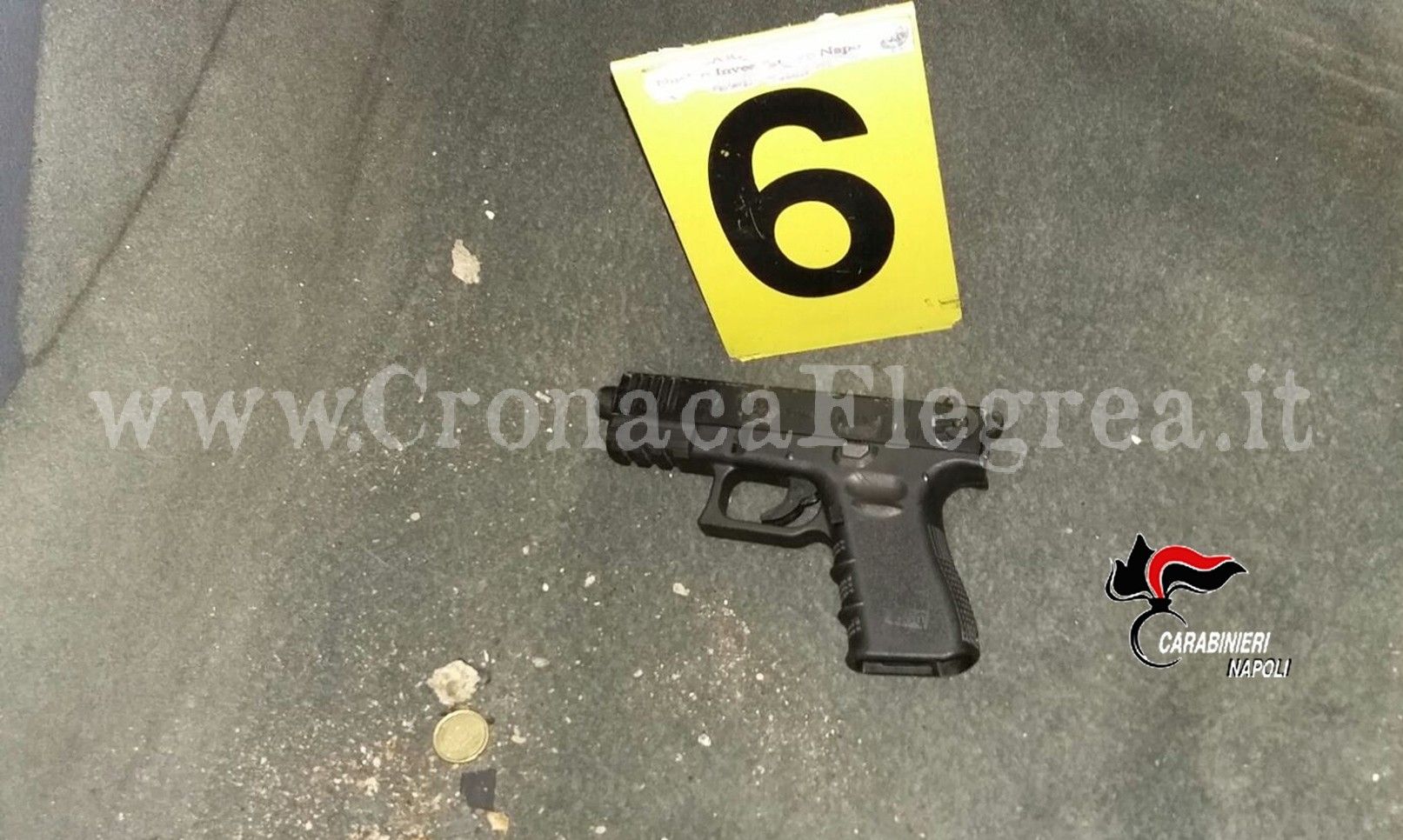 POZZUOLI/ Rapina alla kebaberia “Karim”: carabinieri trovano auto e pistola dei malviventi