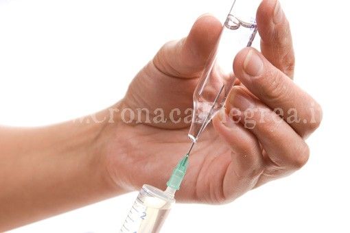 Vaccinazione antimeningococco, in arrivo oltre 3300 dosi