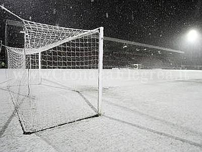 CALCIO/ Il freddo blocca i campionati, salta la prima giornata di ritorno