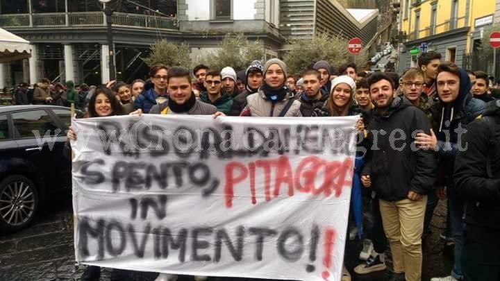 pitagora-protesta