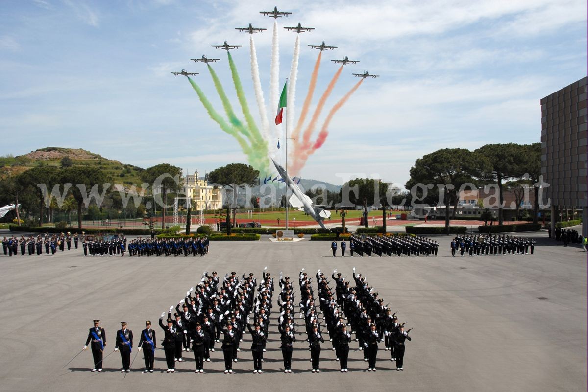 POZZUOLI/ Accademia Aeronautica, boom di partecipanti al concorso per allievi