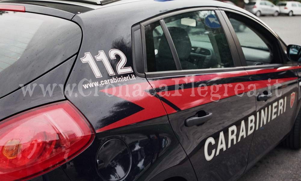 BACOLI/ Picchia a sangue un uomo e gli ruba l’auto: arrestato