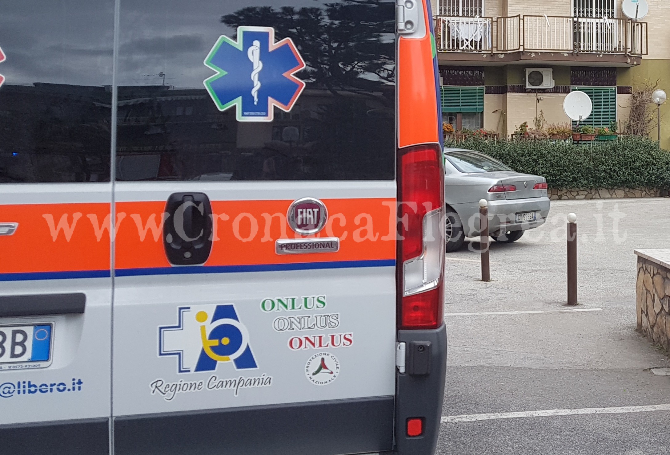 QUARTO/ Tenta il suicidio ingerendo candeggina: 37enne salvato dai carabinieri