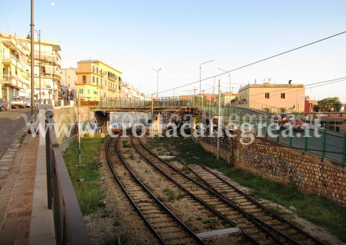 Voragine a Pozzuoli, ripresa la circolazione dei treni su tutta la linea Cumana