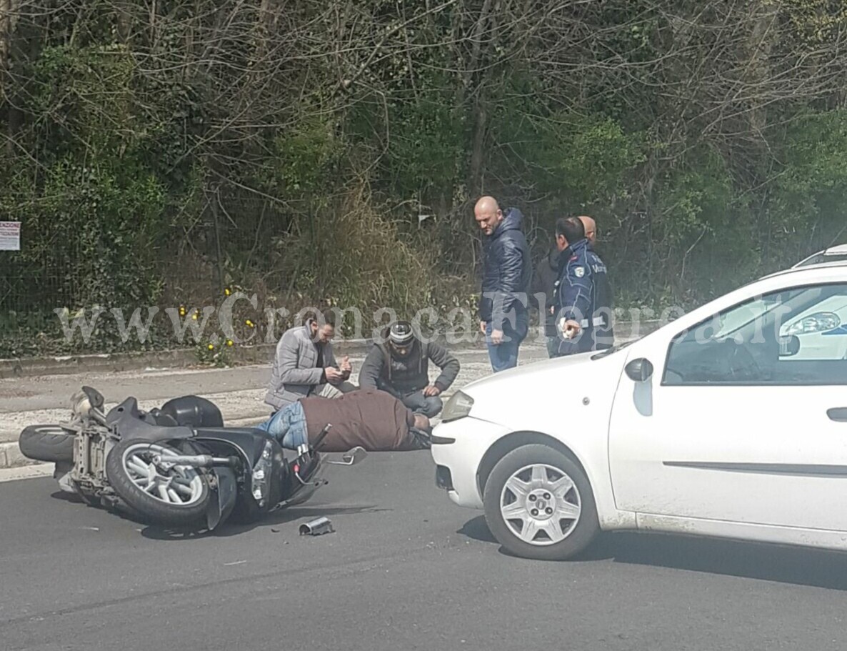 POZZUOLI/ Spaventoso incidente, ferito centauro