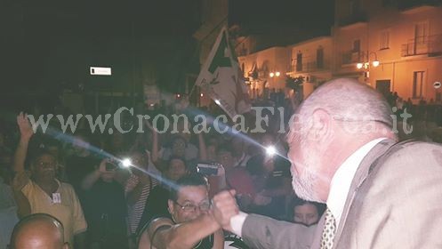 BACOLI/ La lunga notte del ballottaggio, tra festa e poco fair play