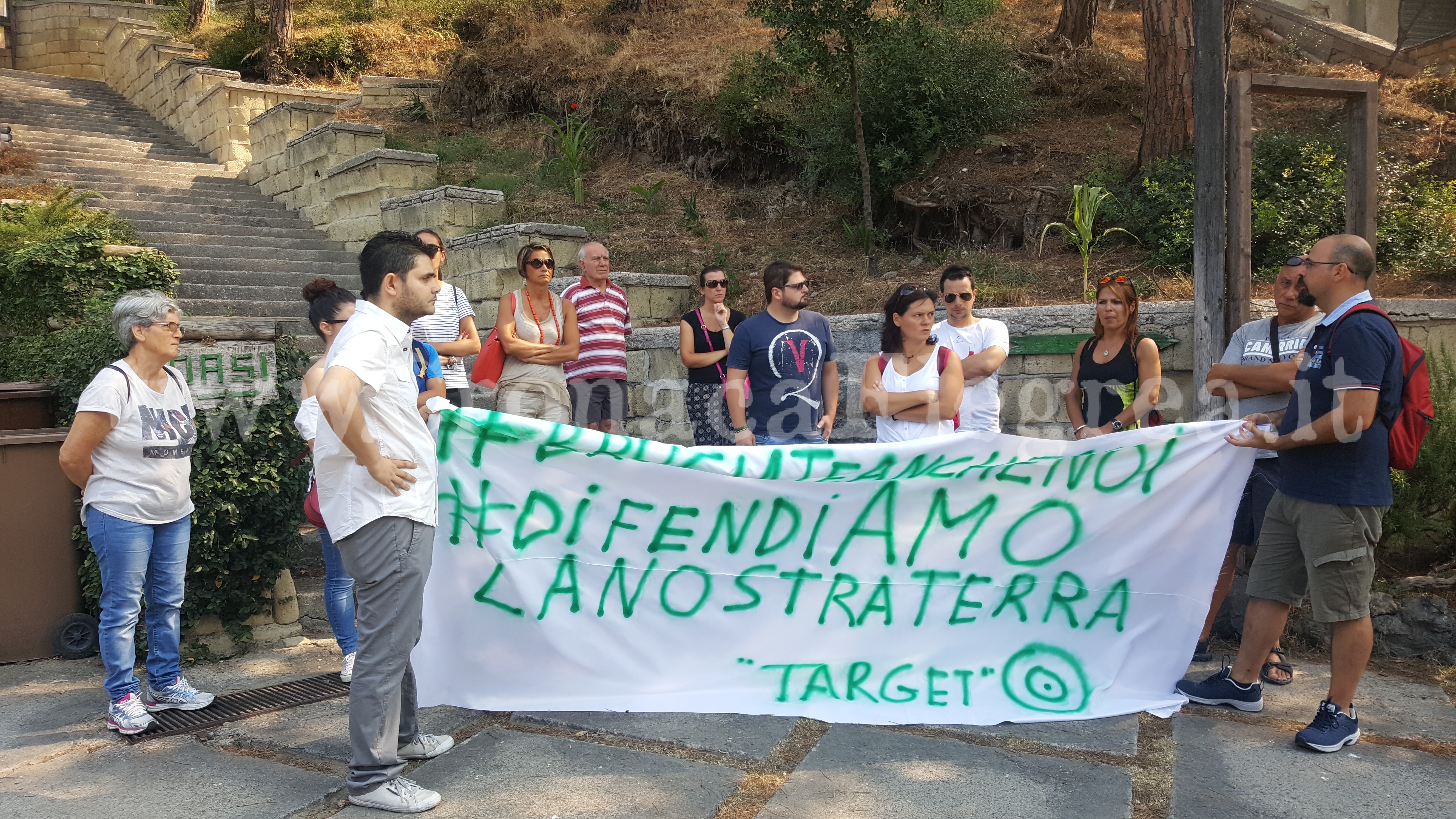POZZUOLI/  #difendiamolanostraterra: scatta la protesta anti roghi