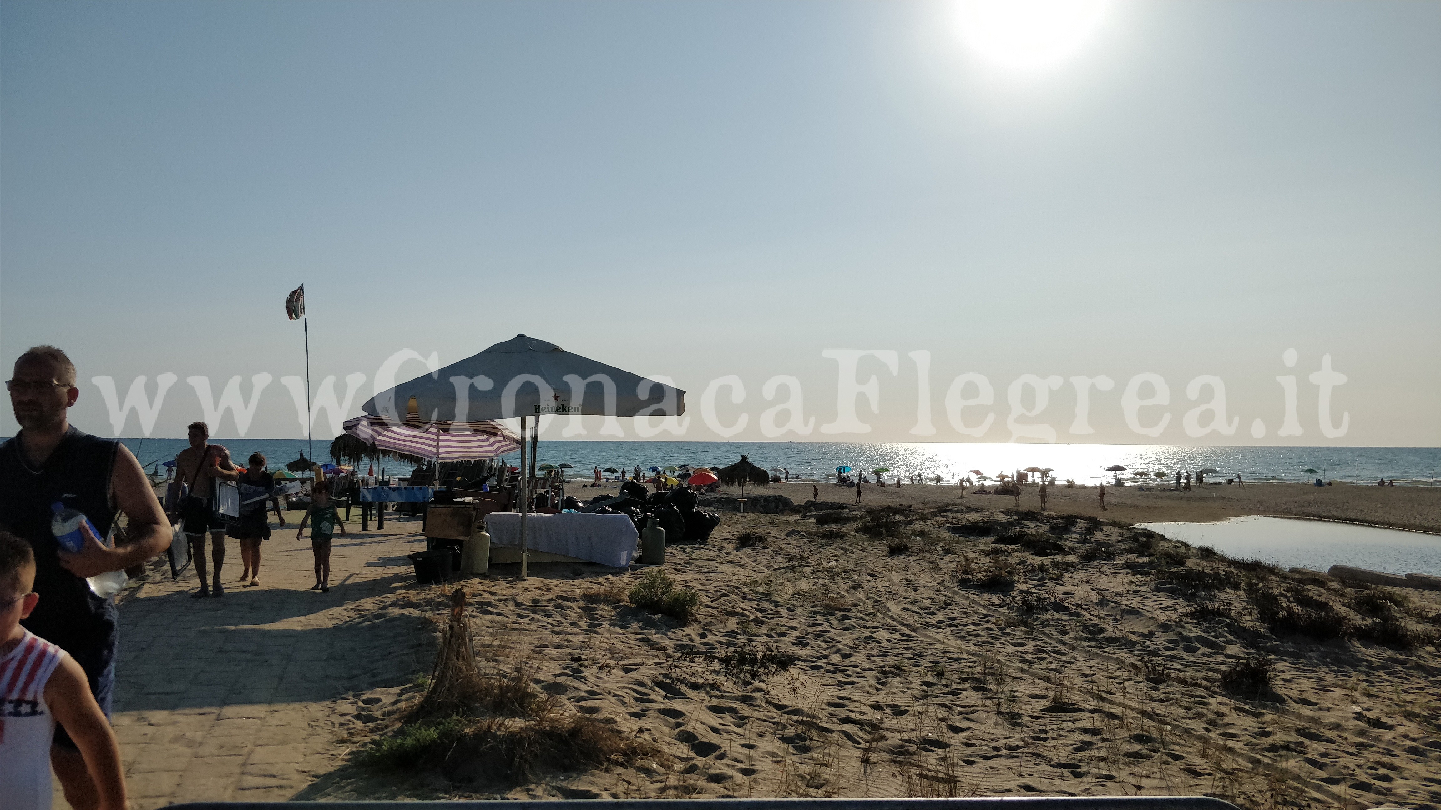 I LETTORI SEGNALANO/ «Parcheggio abusivo nei pressi della spiaggia libera»