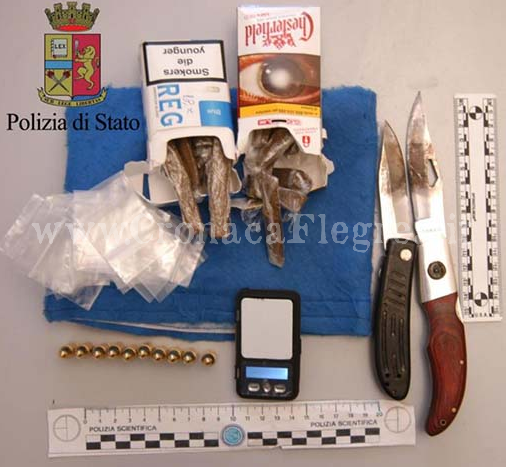 Droga e munizioni in casa, arrestato 19enne di Pozzuoli