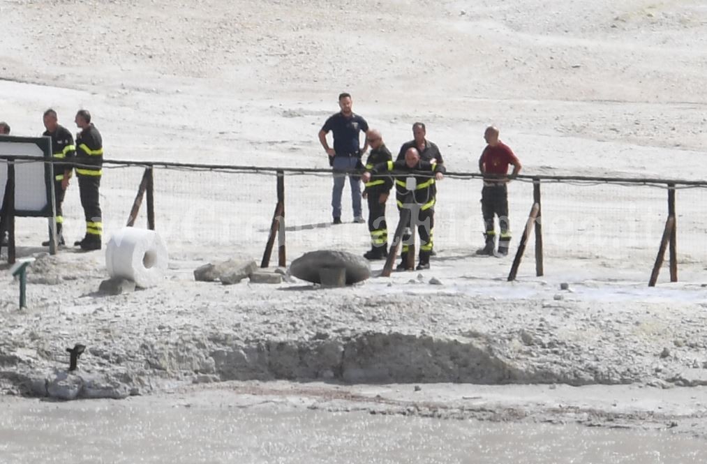 Tragedia alla Solfatara «Gravi carenze sulla sicurezza. Diventi patrimonio pubblico»