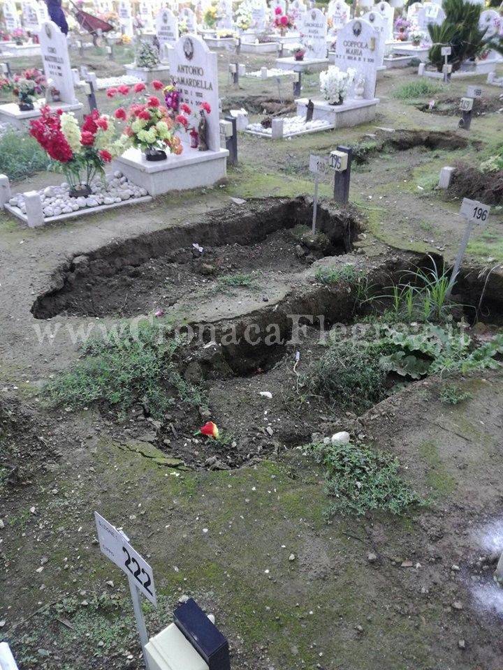 Sprofonda il cimitero di Pozzuoli: chiuso fino al 22 novembre